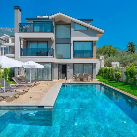 Villa Luxury Heated Pool & *