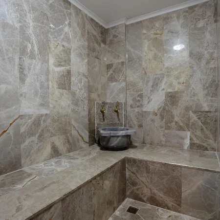 Luxury Heated Pool &