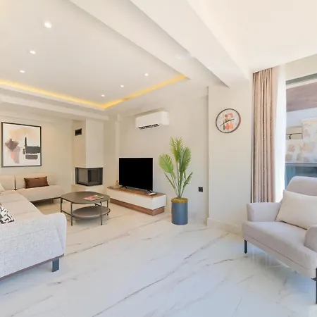 Luxury Heated Pool & فتحية